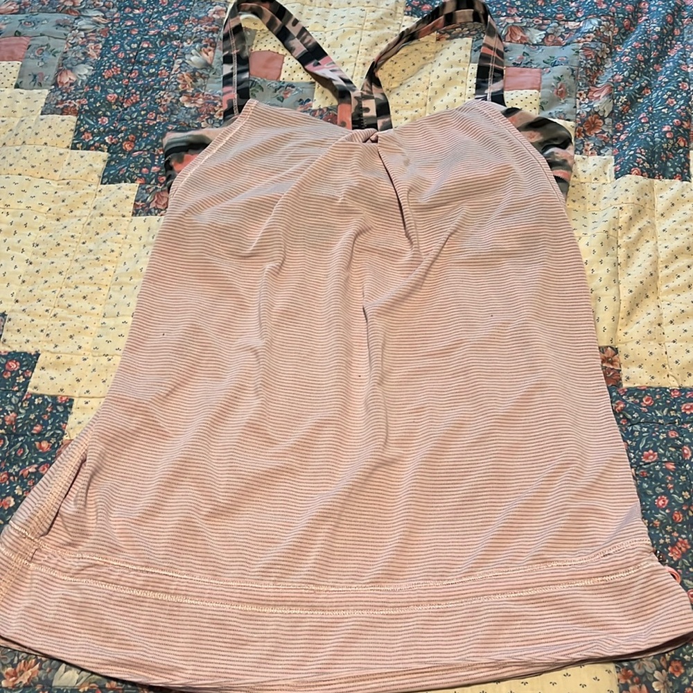 Pink / Tye dye Lululemon tank w Bra 8